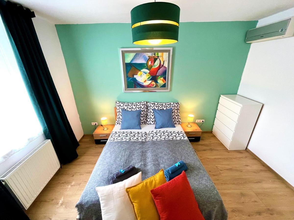 Feel Home Deluxe Corvin # Free Parking # Ac # Elevator 부다페스트 외부 사진